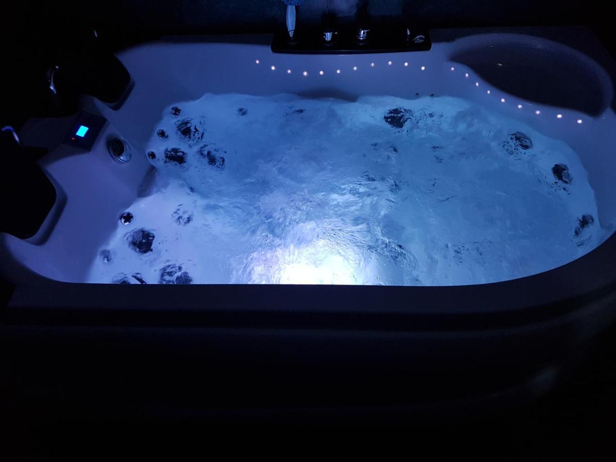 Lights Spa National Arena Mega Mall Monza Βουκουρέστι Εξωτερικό φωτογραφία